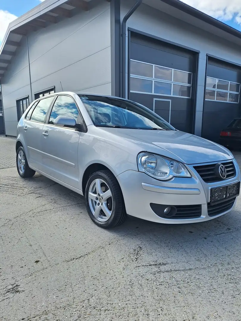 Volkswagen Polo 1.2 Trendline Silber - 2