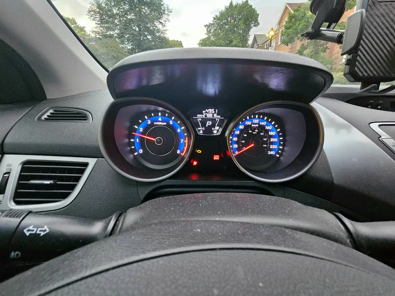 Hyundai ELANTRA снимка Hyundai ELANTRA