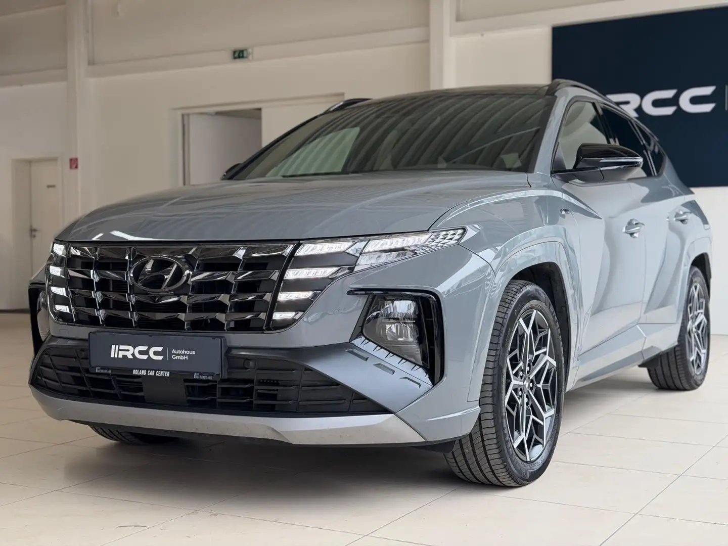 Hyundai TUCSON N Line 4WD Pano AHK LED NAVI KAM KRELL Grau - 1