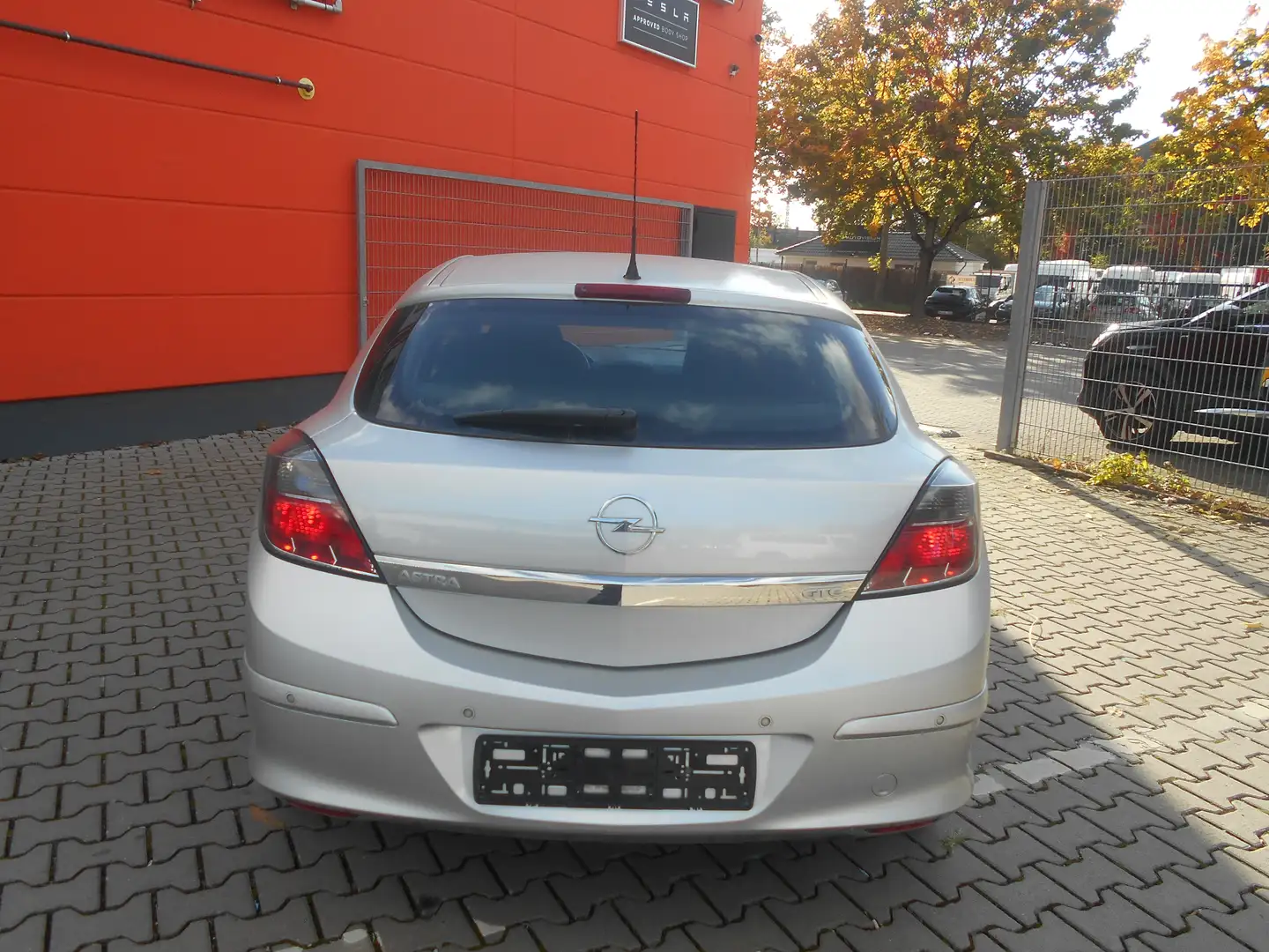 Opel Astra Innovation/KLIMA/EURO 4/HU/AU BIS 2027 Grau - 2