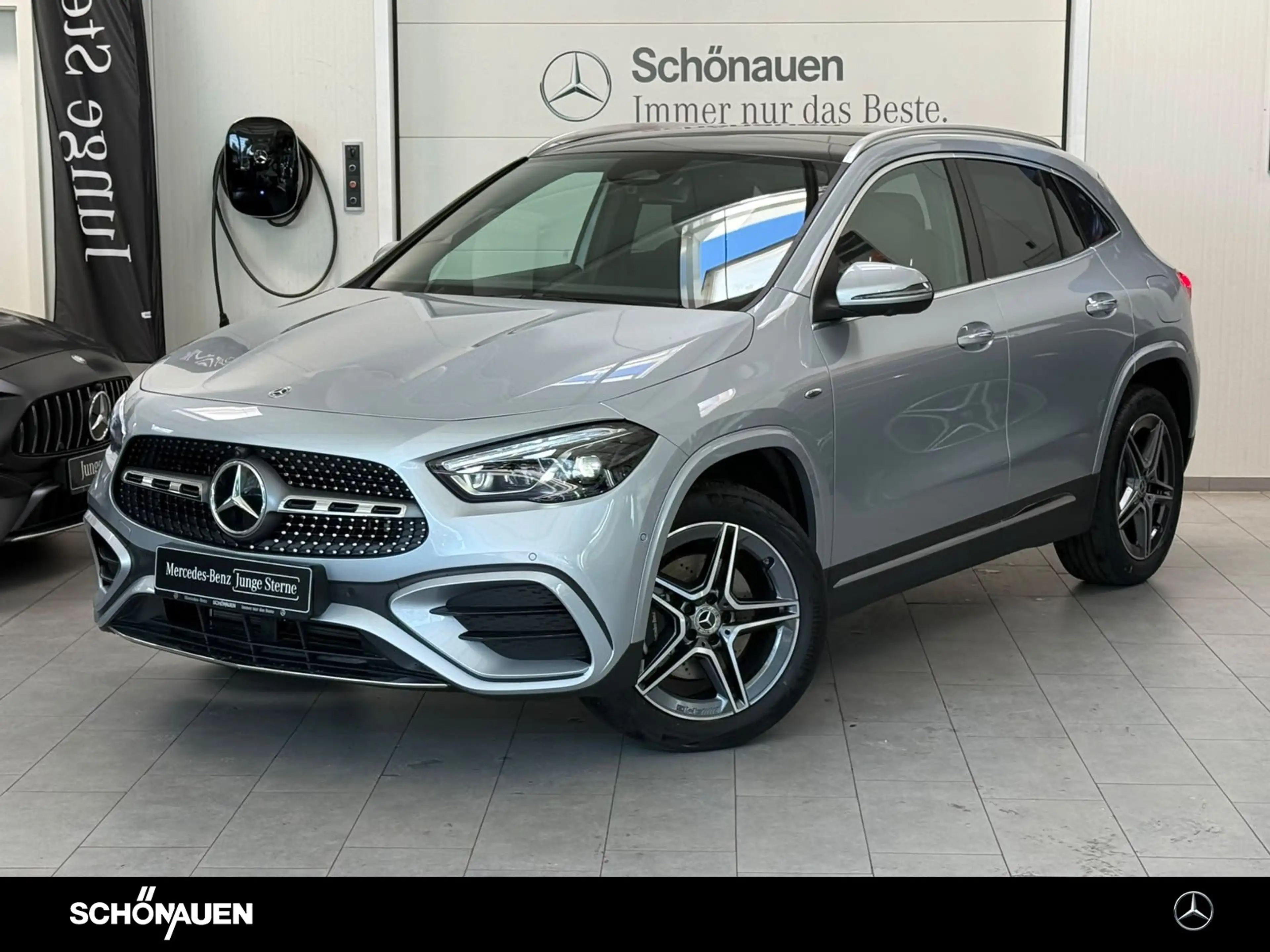 Mercedes-Benz GLA 250 e AMG+PANO+MBEAM+HUD+MEMORY+360°+KEYLESS