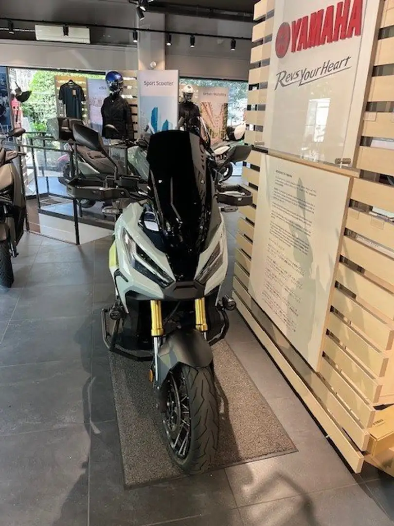 Honda X-ADV 750 Blu/Azzurro - 2