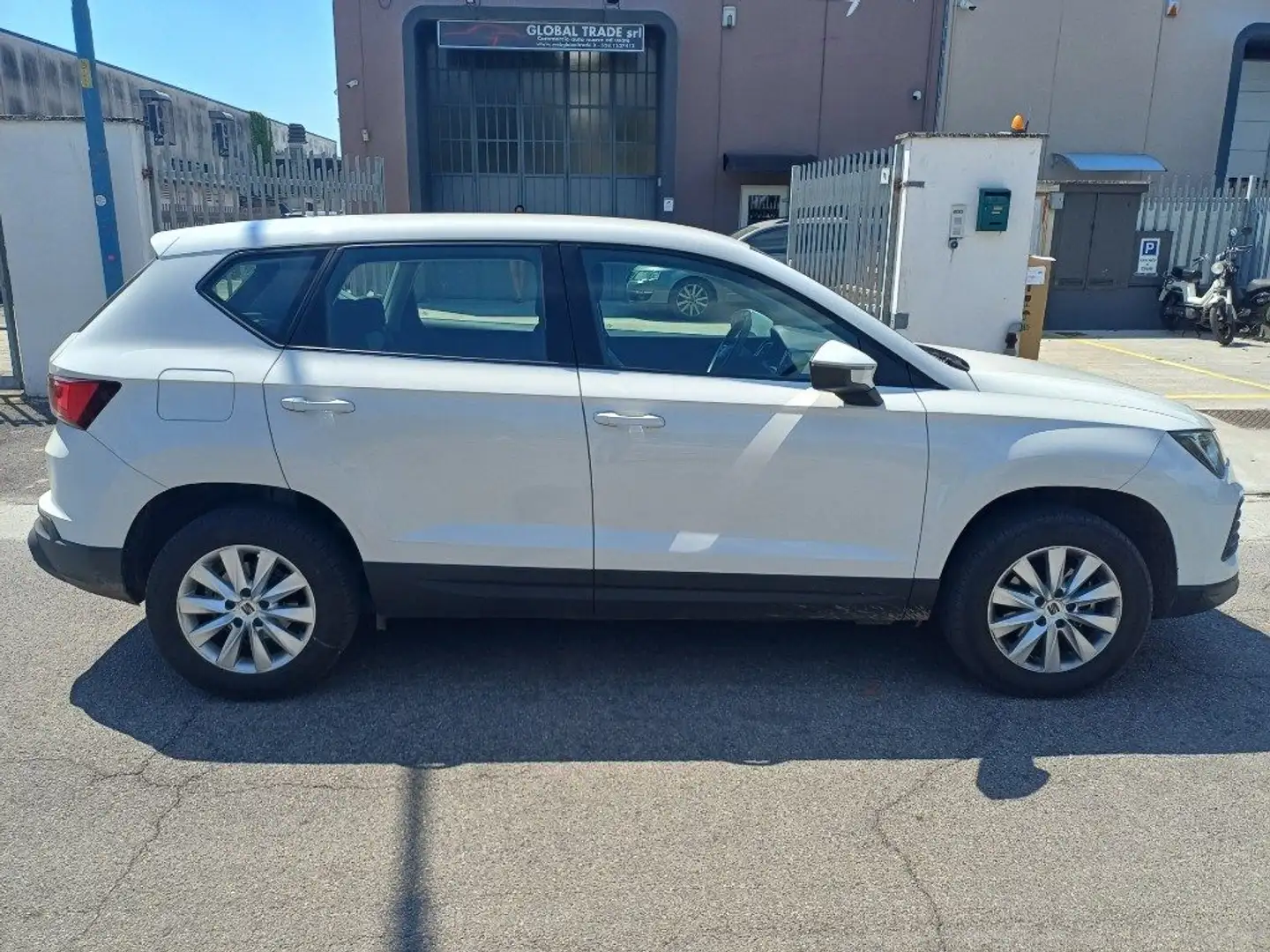 SEAT Ateca business 1.0 Tsi 110 CV  solo km 61.000 Bianco - 1