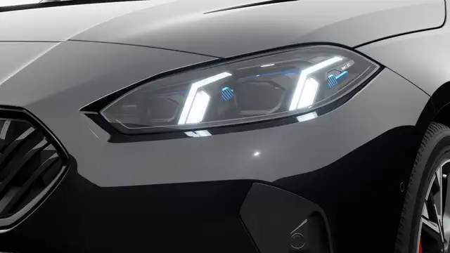 BMW 1 Series view 6