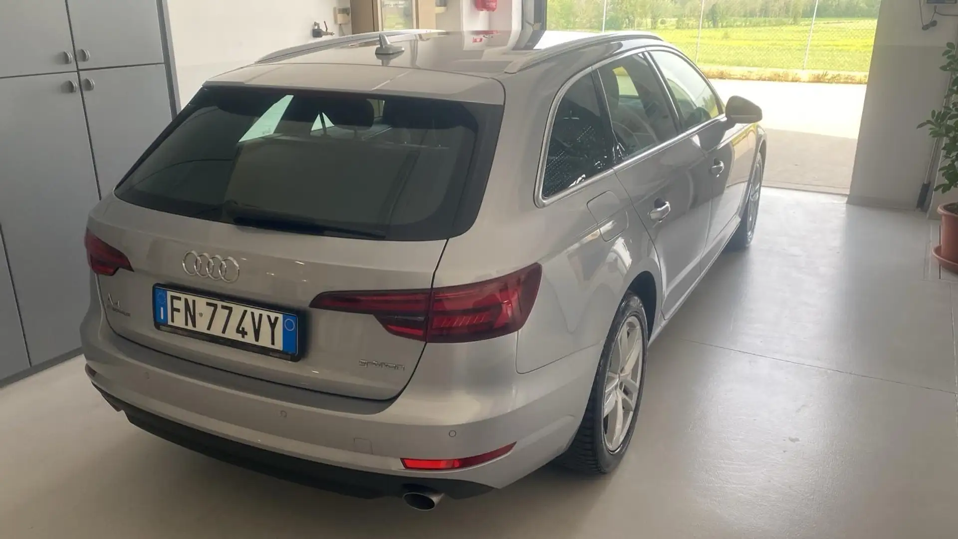 Audi A4 Avant 2.0 tfsi g-tron Business 170cv s-tronic - 2