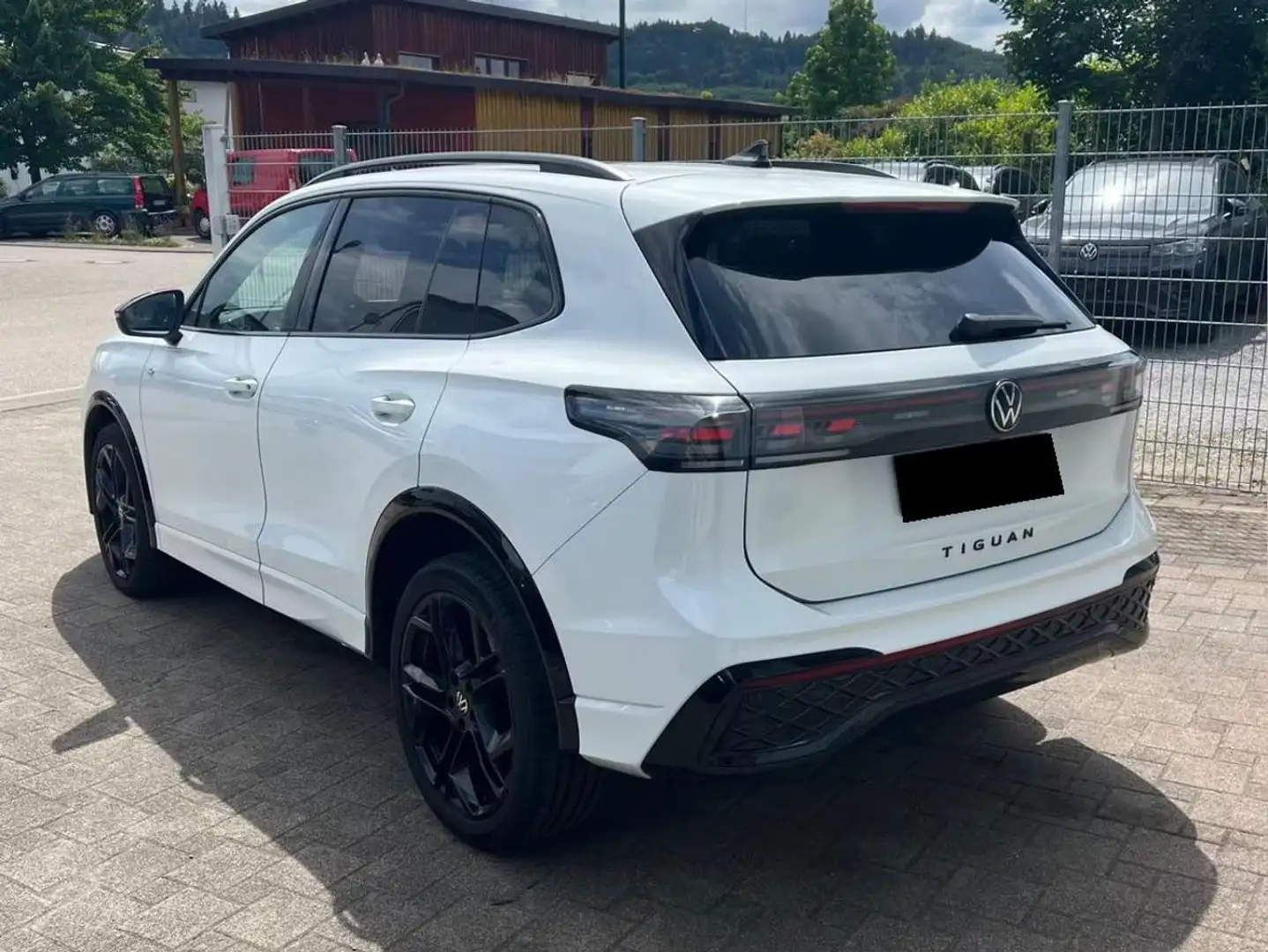 Volkswagen Tiguan TDI 4MOTION R LINE BLACK PACK PANORAMA 20 Blanc - 2