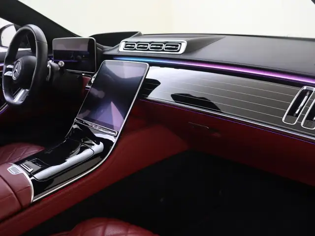 Mercedes-Benz S-Class view 5