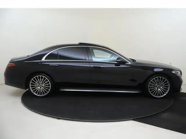 Mercedes-Benz S-Class view 9