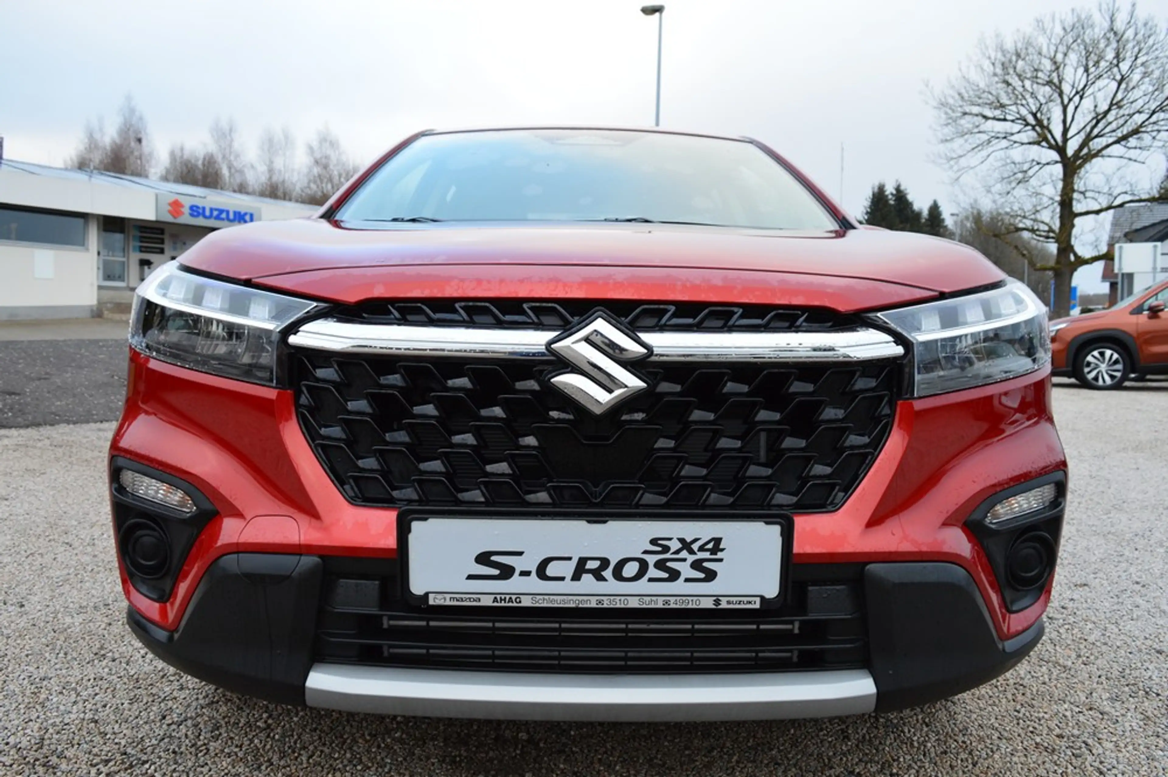 Suzuki S-Cross 1.4 Boosterjet Hybrid Edition *Navi+LED* — photo 3