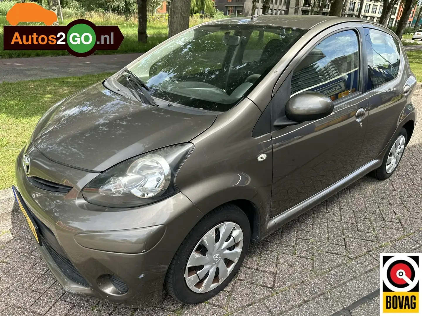 Toyota Aygo 1.0 VVT-i Aspiration I Airco I Brun - 1