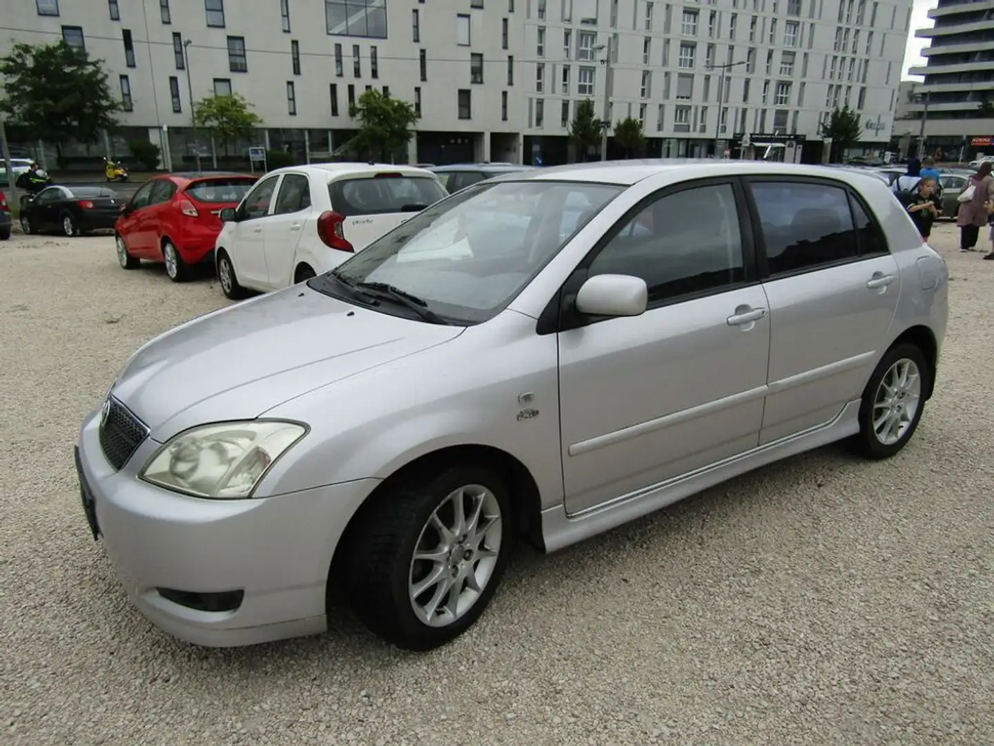 Toyota Corolla 2.0 D-4D C Compact Argent - 1
