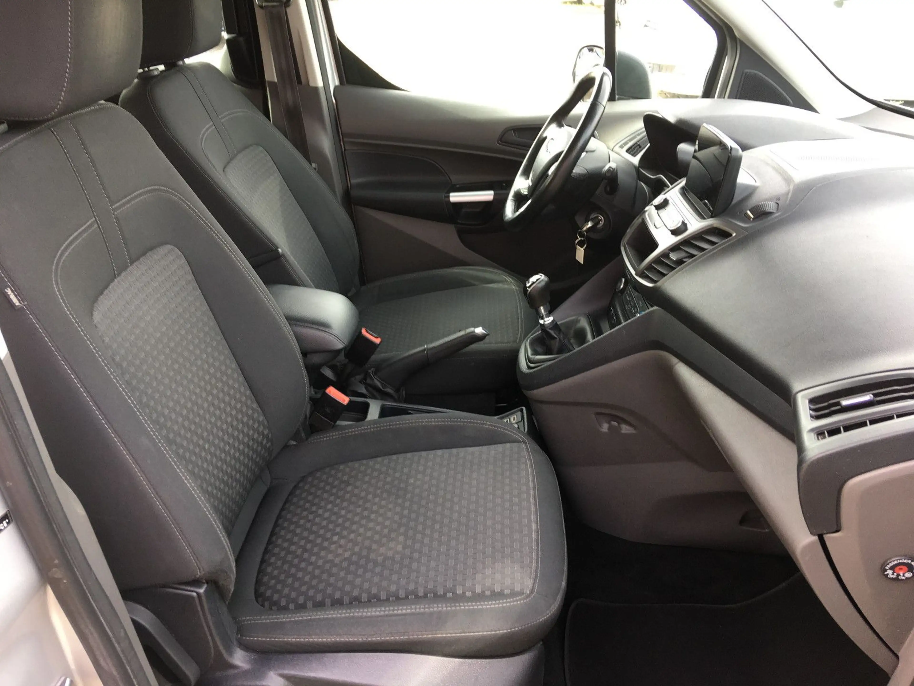 Ford Tourneo Connect Trend Navi/Kamera/PDC/AHK — photo 9