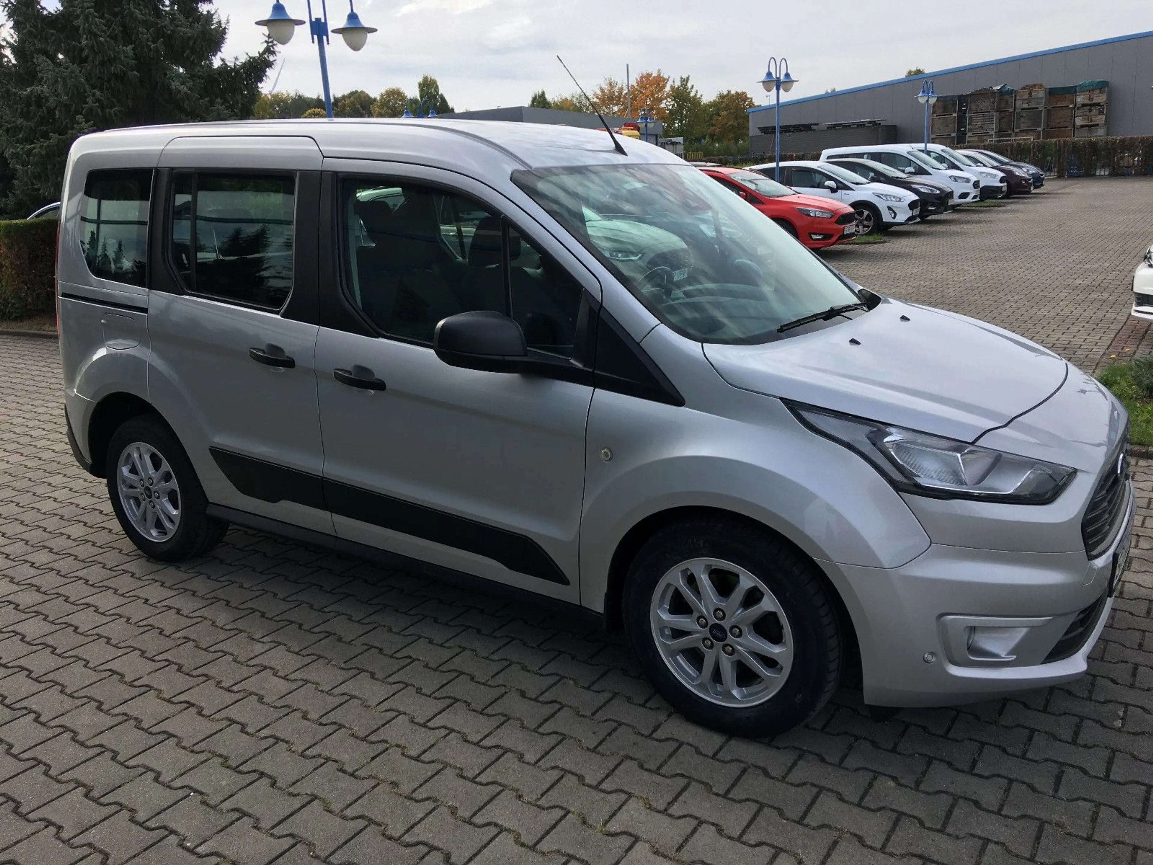 Ford Tourneo Connect Trend Navi/Kamera/PDC/AHK — photo 6
