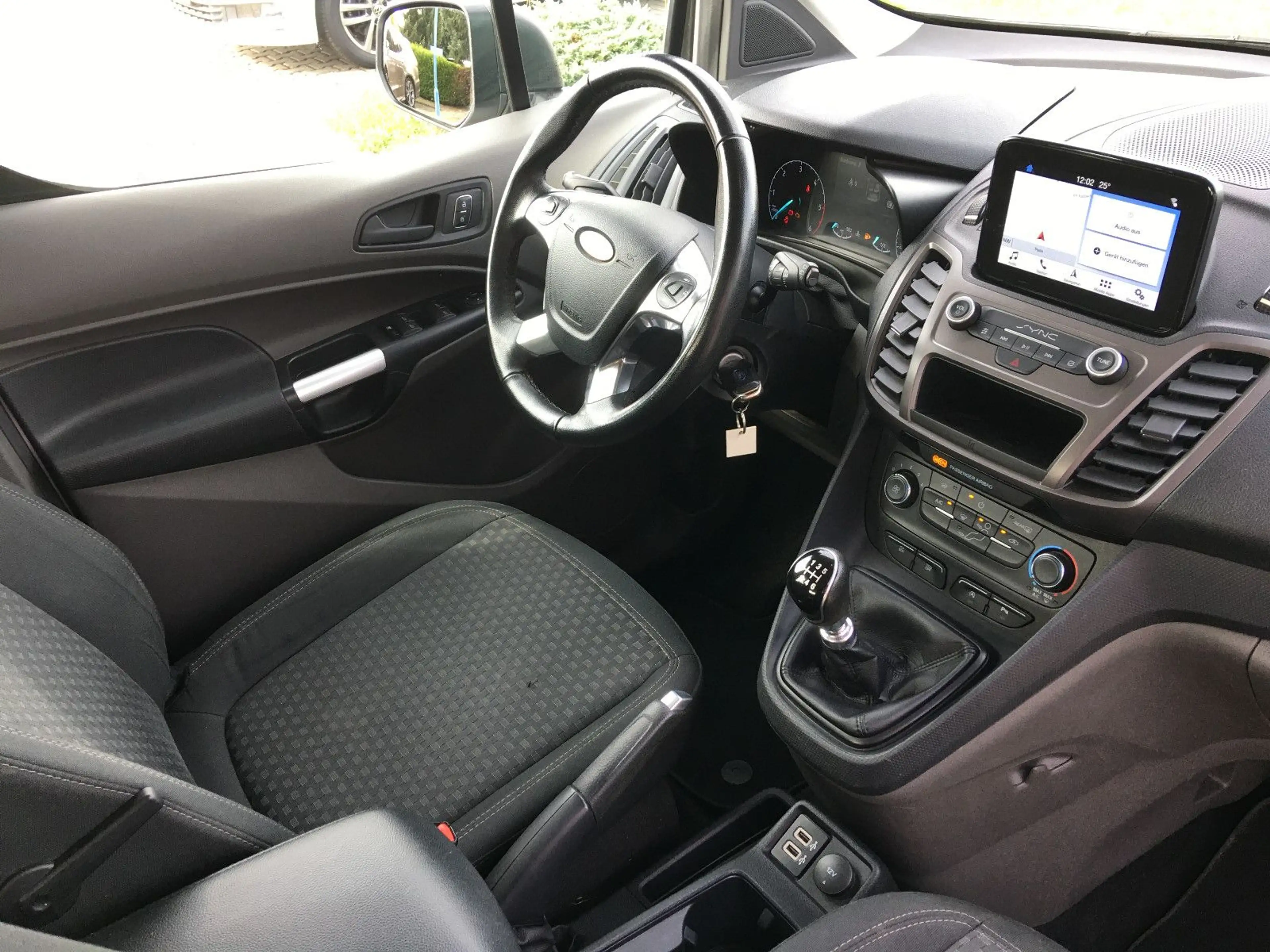 Ford Tourneo Connect Trend Navi/Kamera/PDC/AHK — photo 10