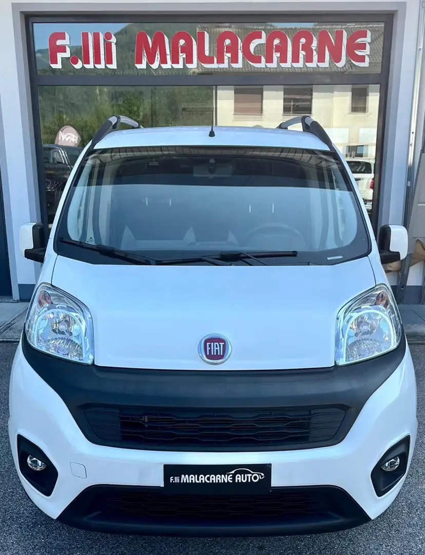Fiat Qubo 1.4 8V 77 CV Lounge Natural Power Bianco - 2