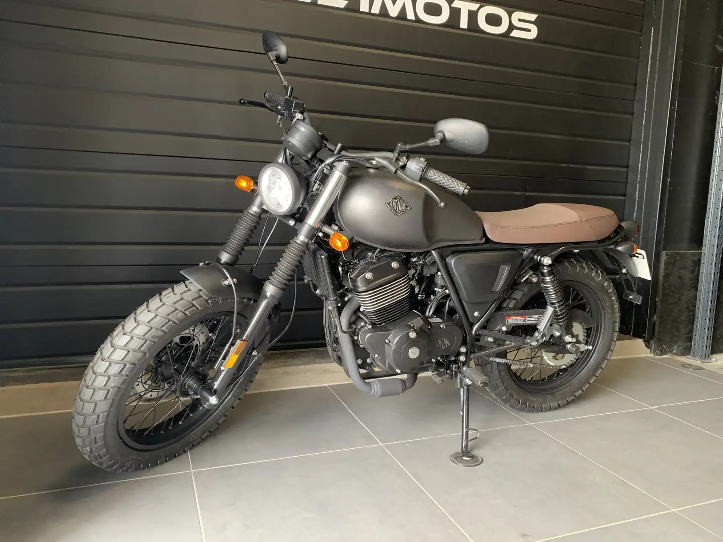 Archive Motorcycle Scrambler 250 Schwarz - 2