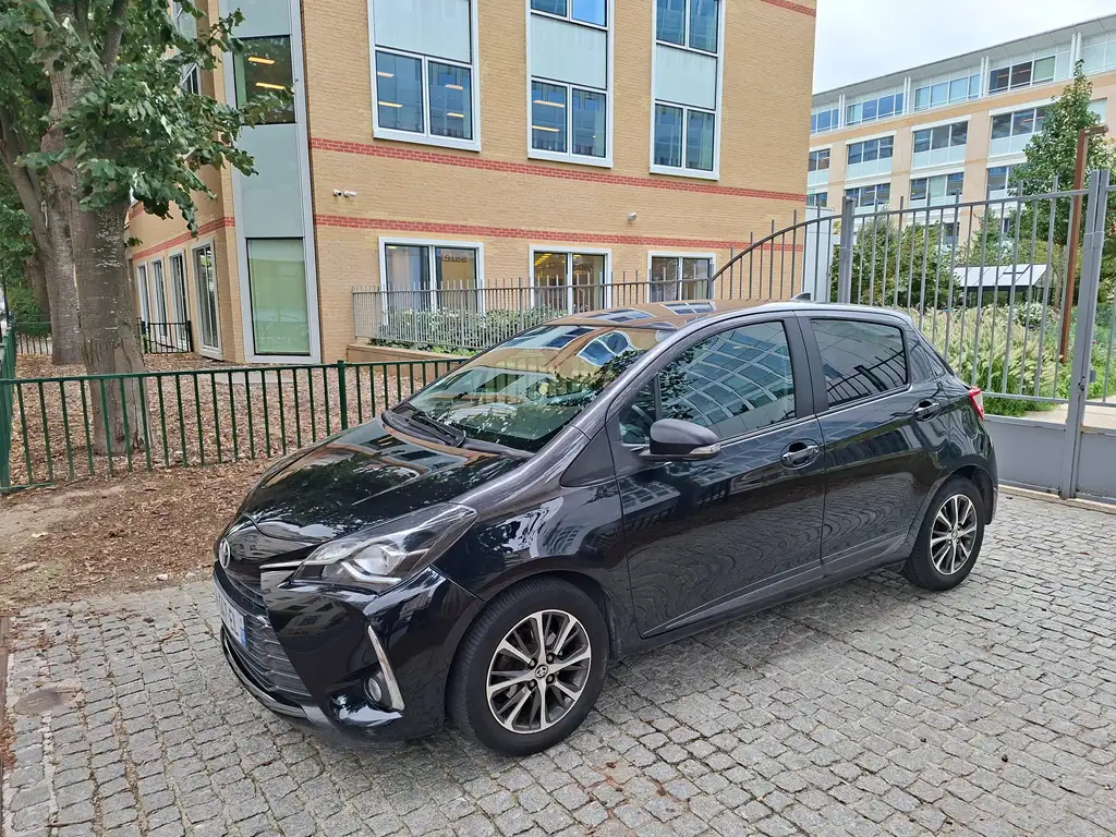 Toyota Yaris 2019 из Европы — купить под ключ