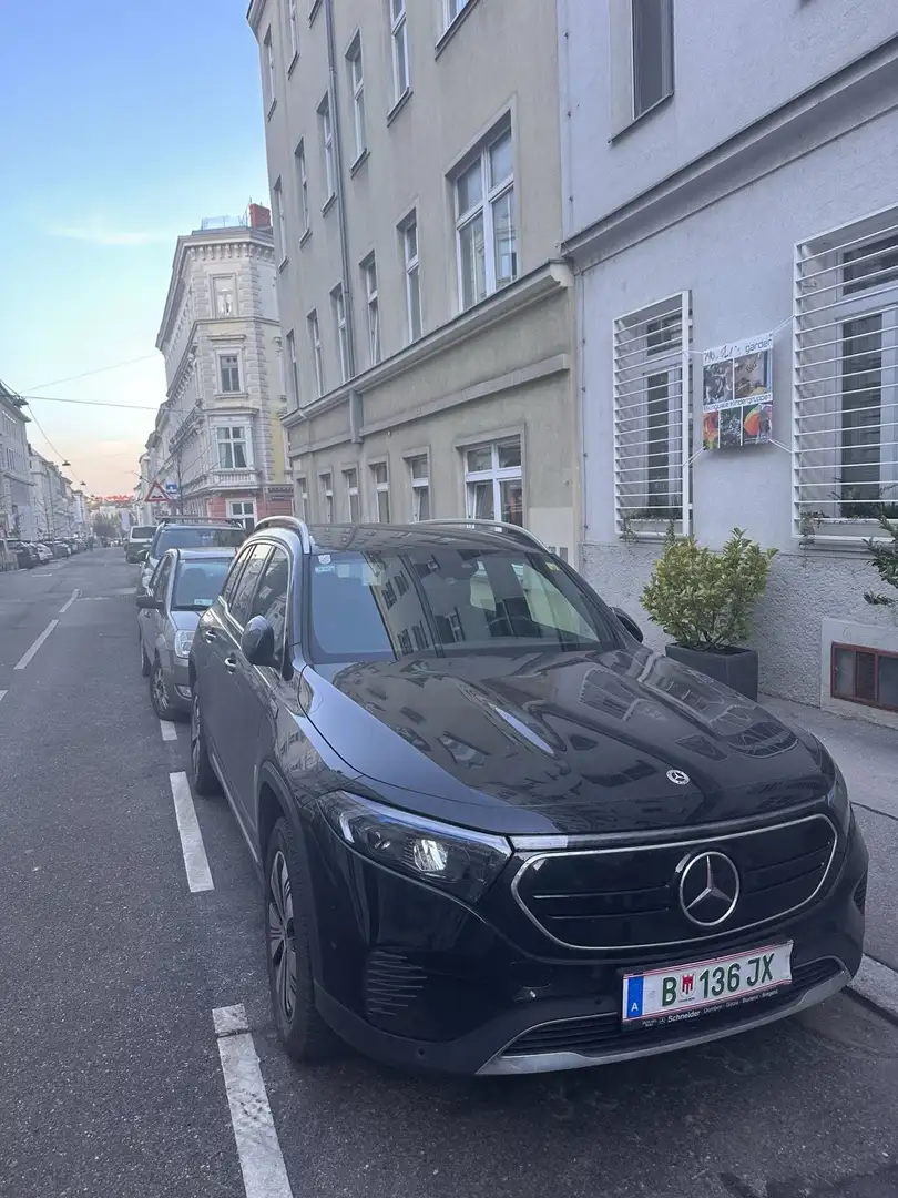 Mercedes-Benz EQB 300 4Matic Schwarz - 1