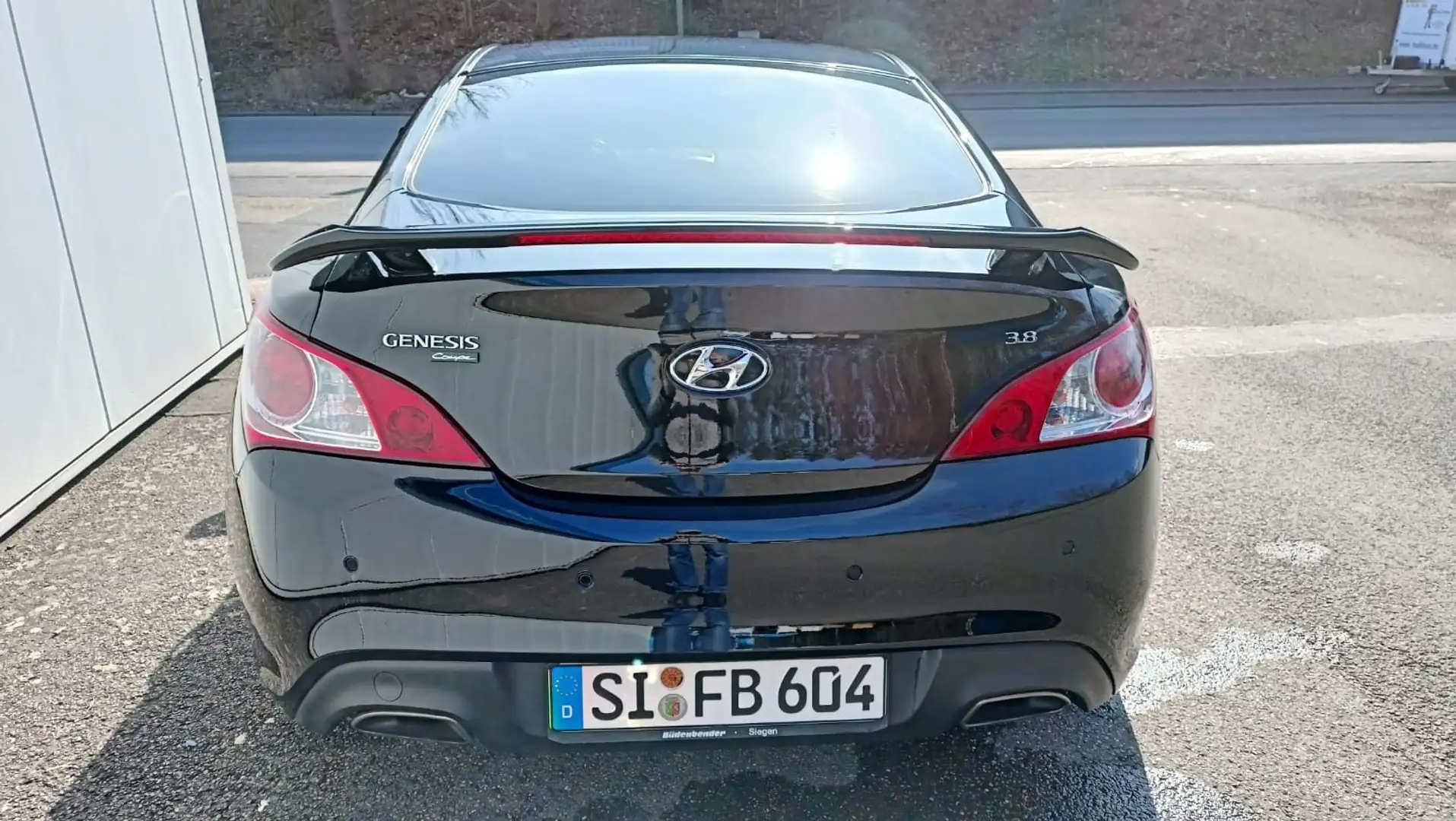 Hyundai Genesis Coupe 3.8 V6 Automatik - 2