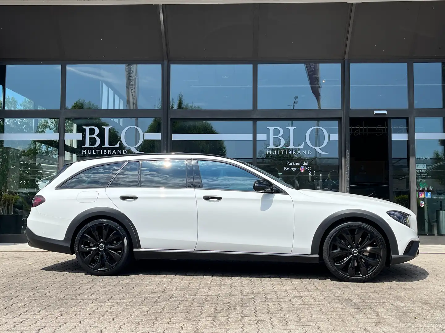 Mercedes-Benz E 220 SW All-Terrain Business Sport 4matic auto White - 1