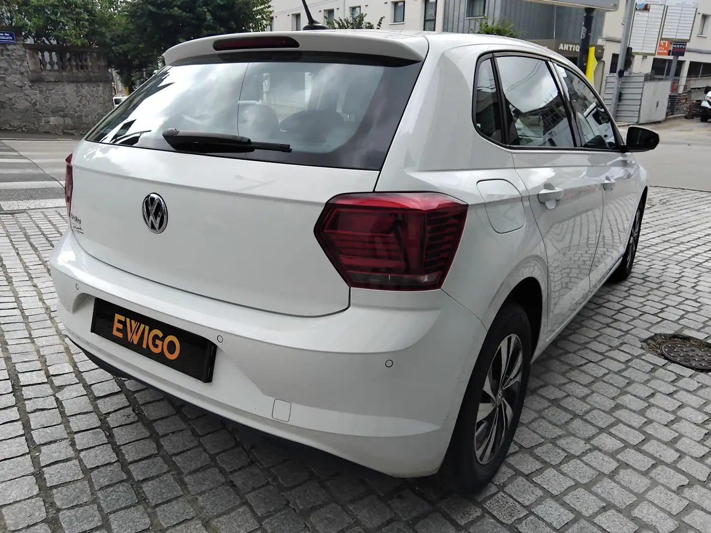 Volkswagen Polo 1.0 TSI 95 LOUNGE - 2