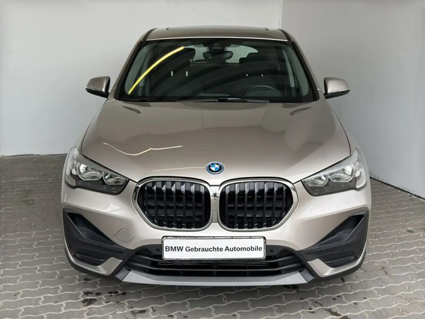 BMW X1 xDrive25e Advantage Navi.HiFi.Pano.ParkAs.DAB Silber - 2