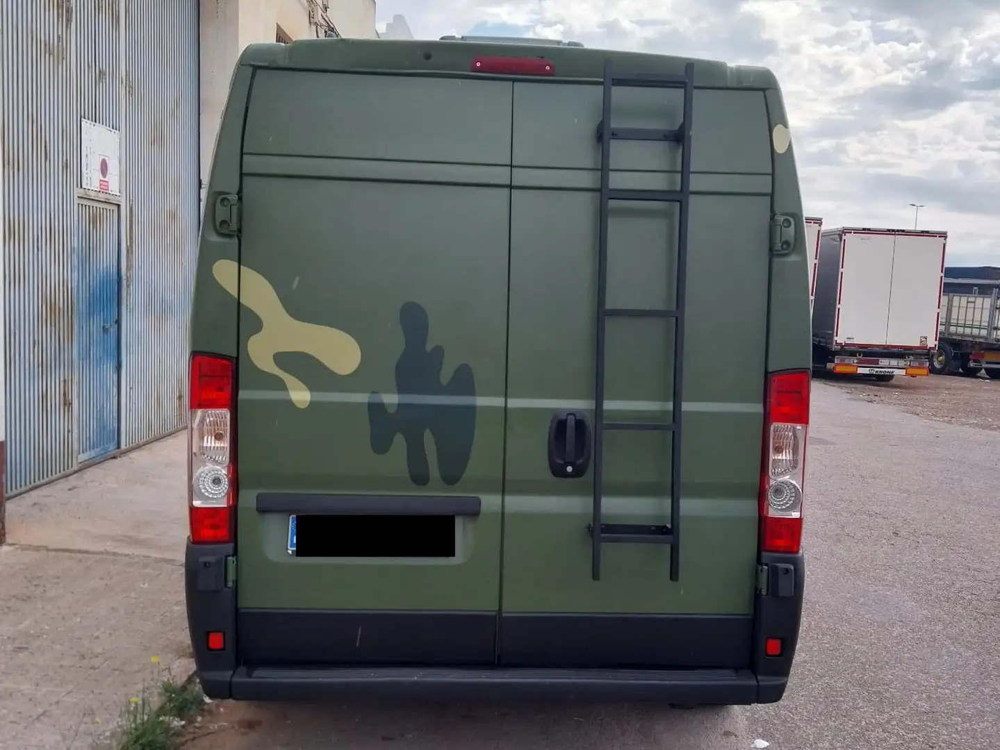 Citroen Jumper Jumper 2.2HDI Camión 35 L3 120 Verde - 1