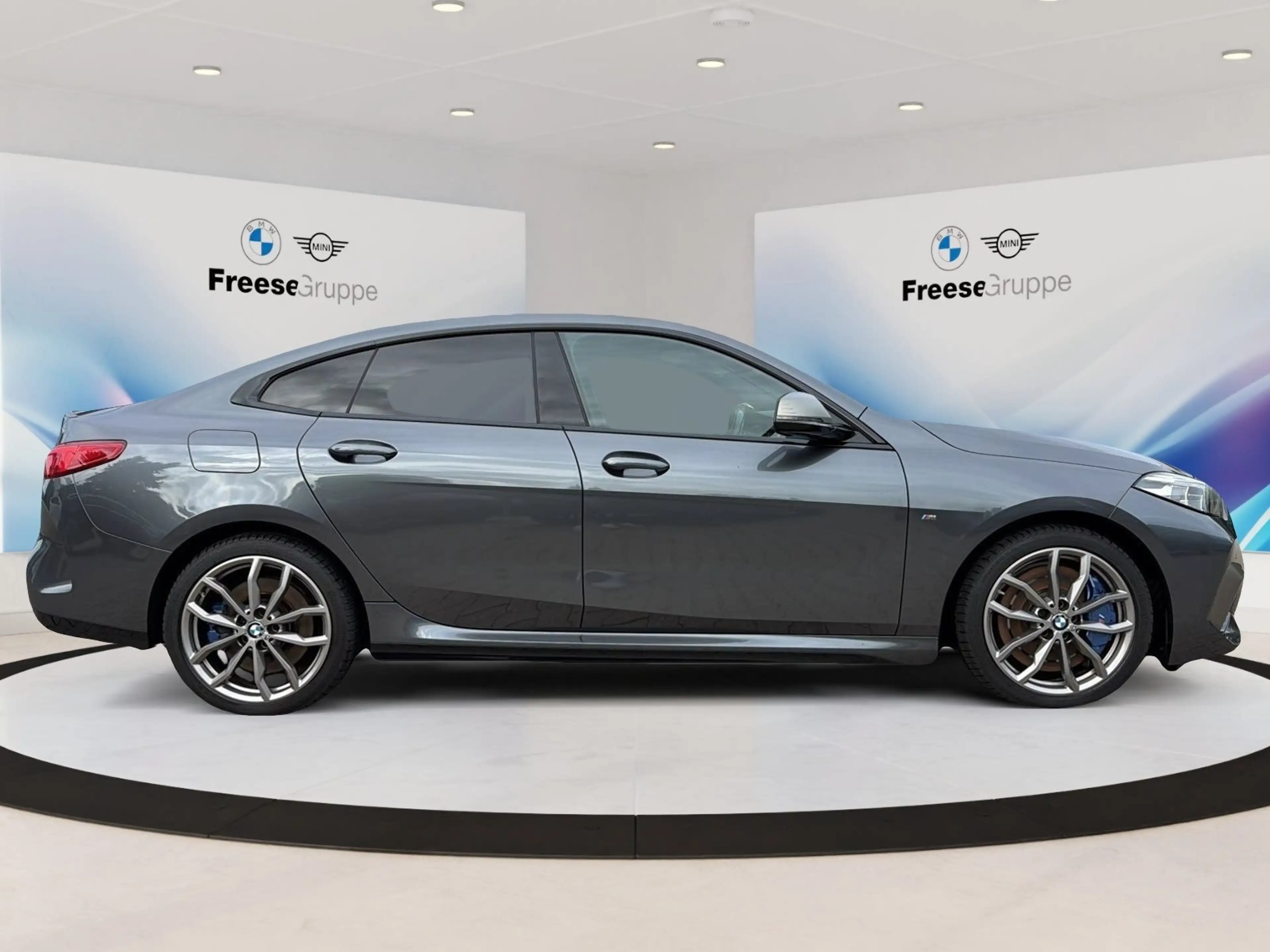 BMW 235 M235i xDrive A — photo 7