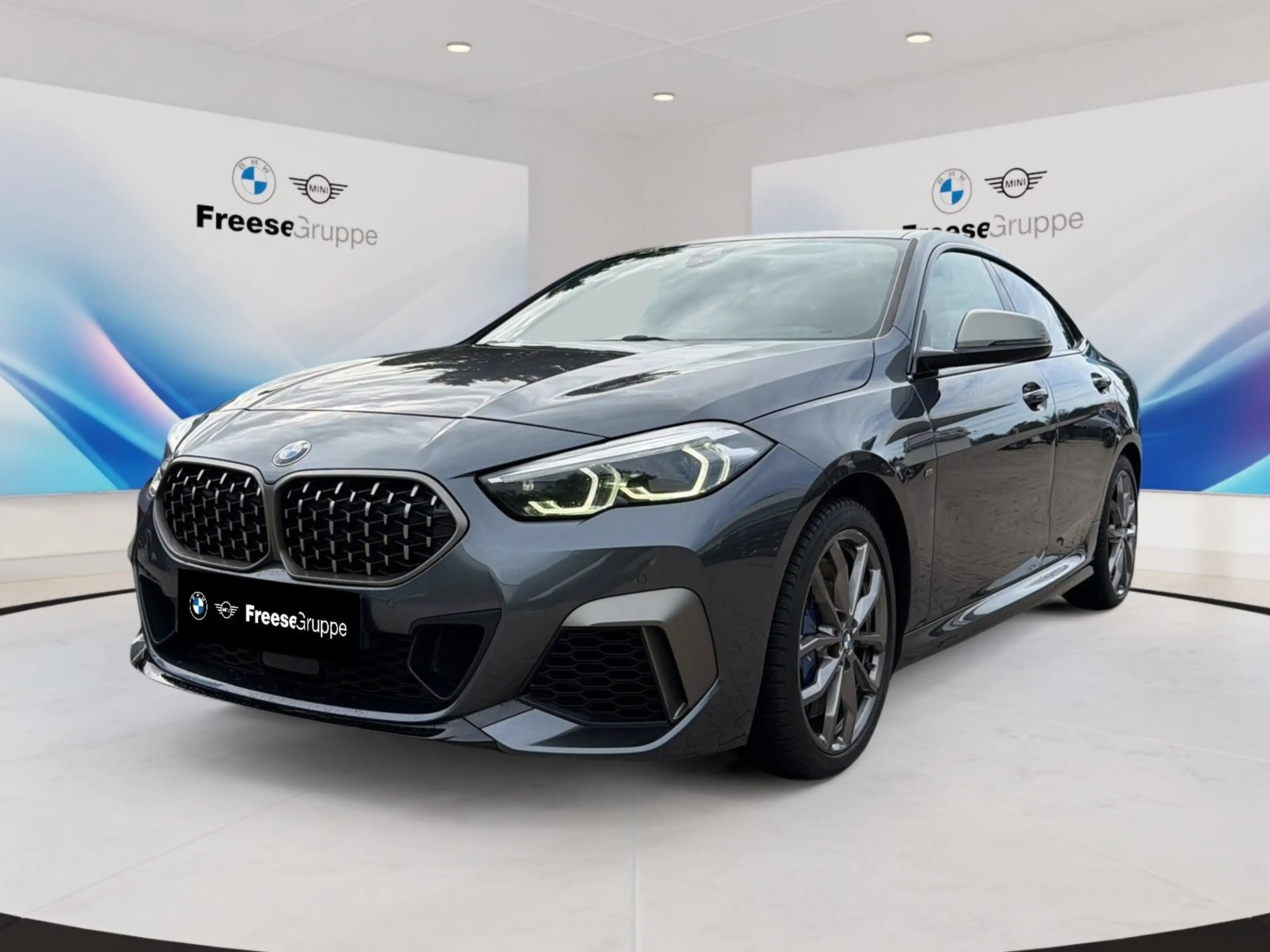 BMW 235 M235i xDrive A