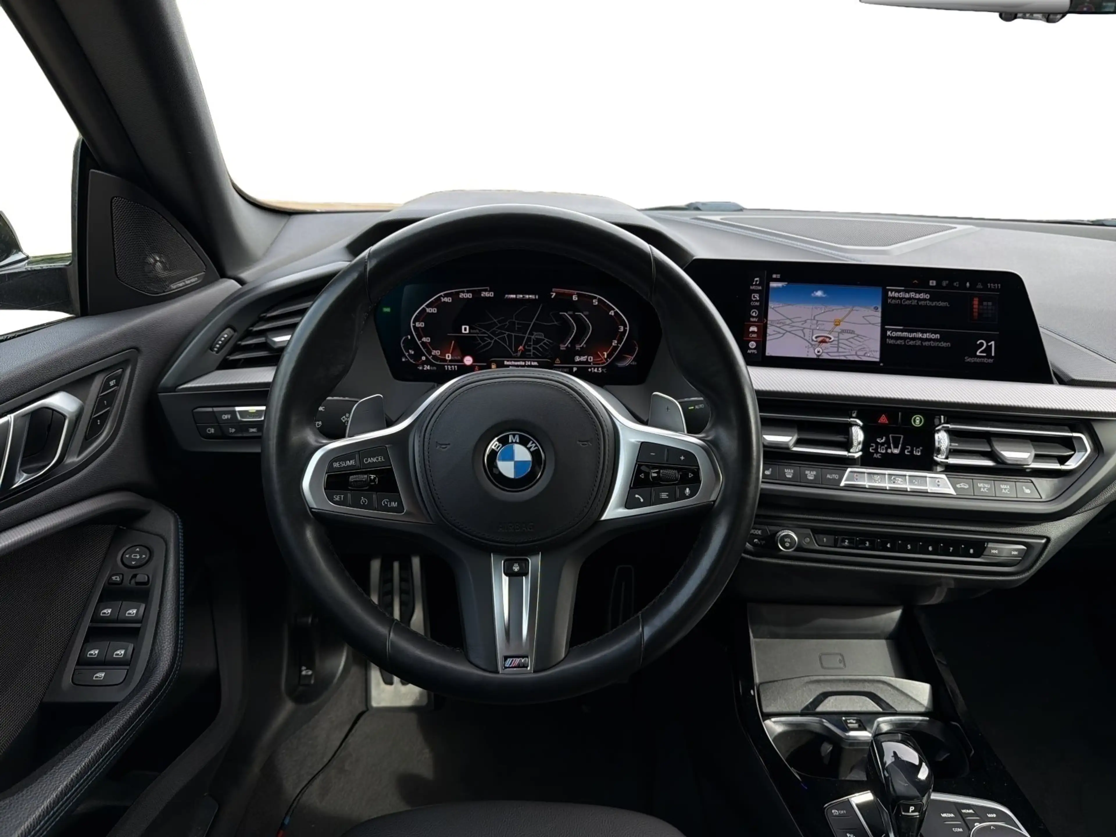 BMW 235 M235i xDrive A — photo 10