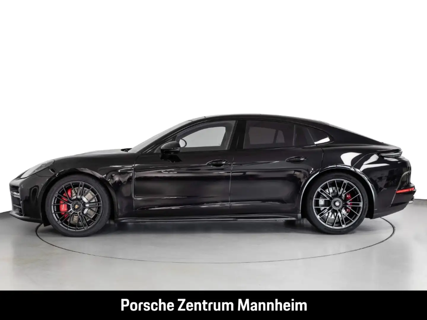 Porsche Panamera GTS Schwarz - 2