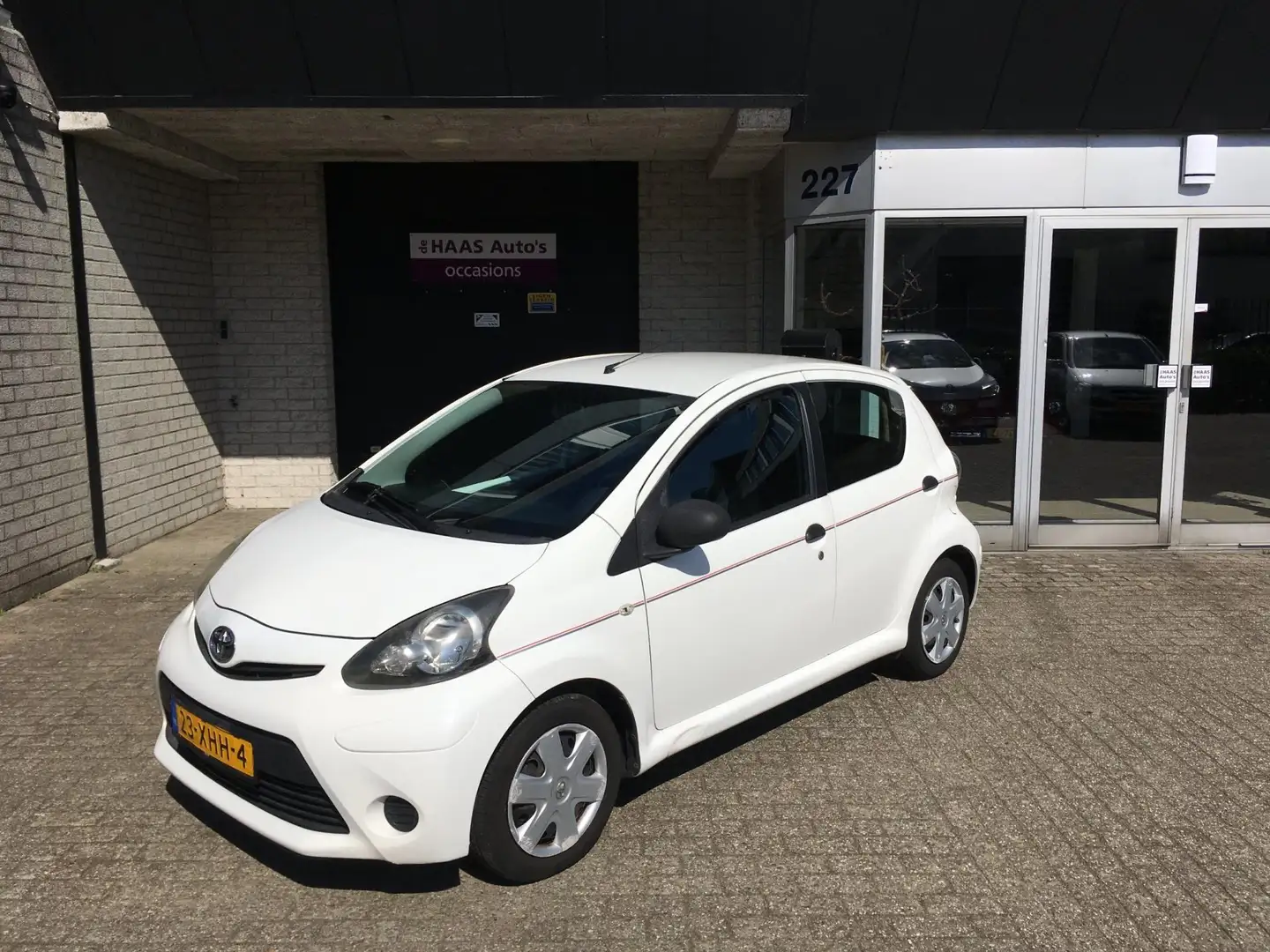 Toyota Aygo 1.0 VVT-i Comfort / AIRCO / 5 DEUREN / ZUINIG / NL Blanc - 1