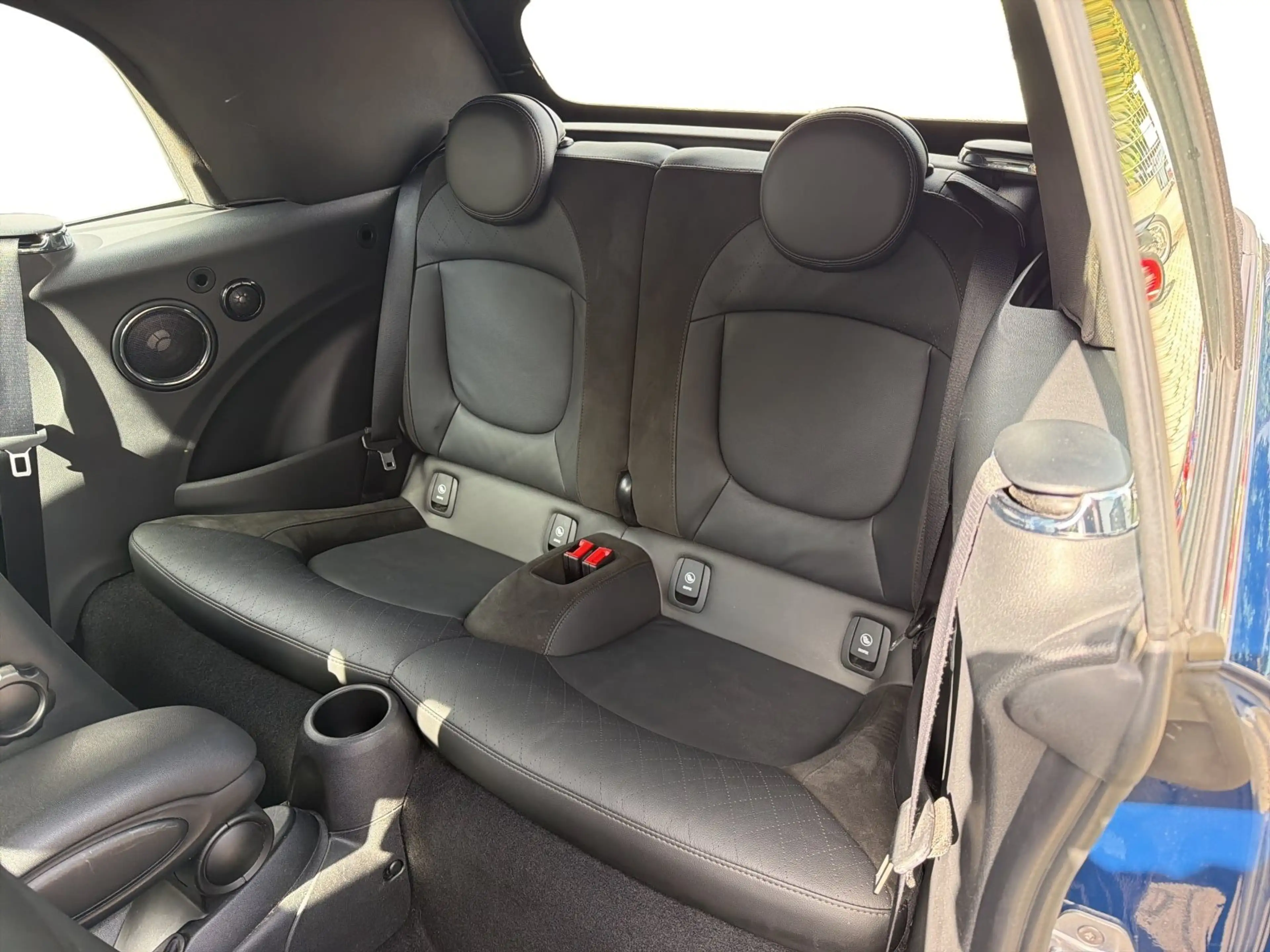 MINI Cooper S Cabrio Cooper S Cabrio HEAD-UP RFK HIFI SPORTSITZE LED — photo 18