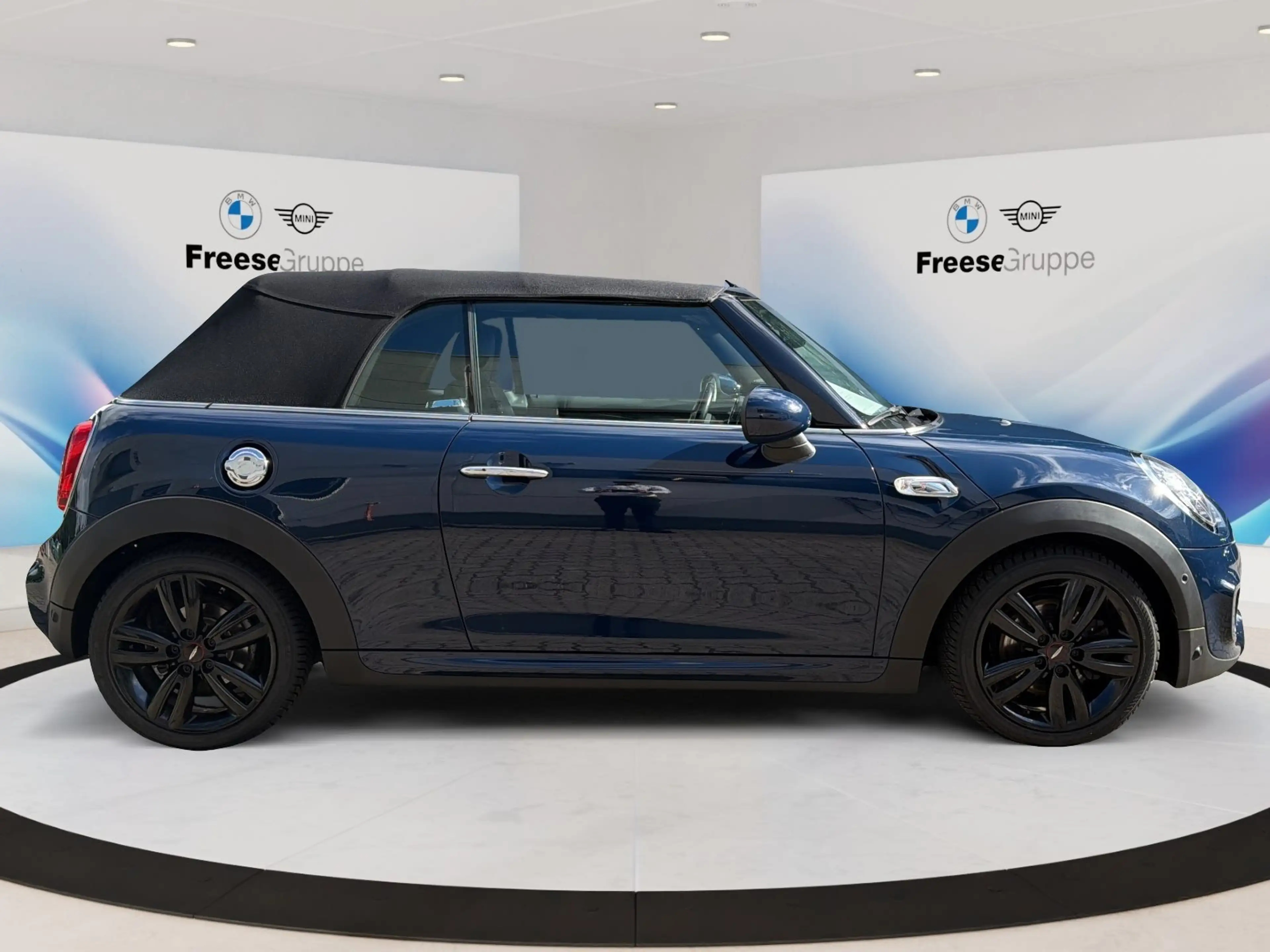 MINI Cooper S Cabrio Cooper S Cabrio HEAD-UP RFK HIFI SPORTSITZE LED — photo 7