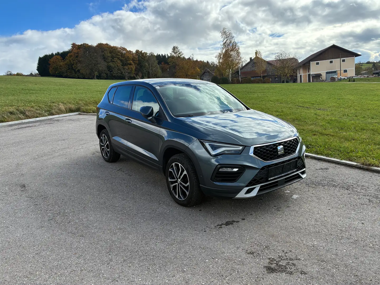 SEAT Ateca Style Grau - 1