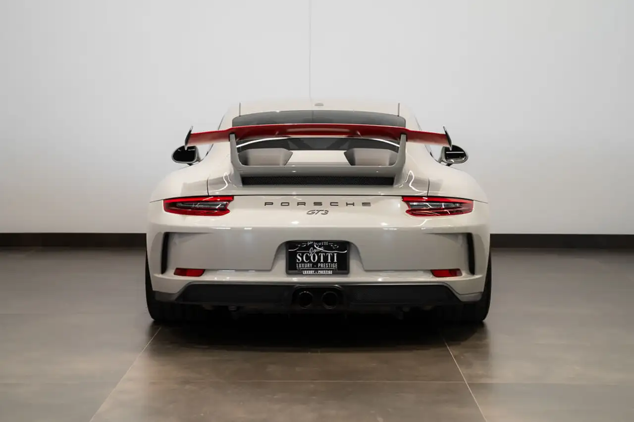 Porsche 911 снимка Porsche 911
