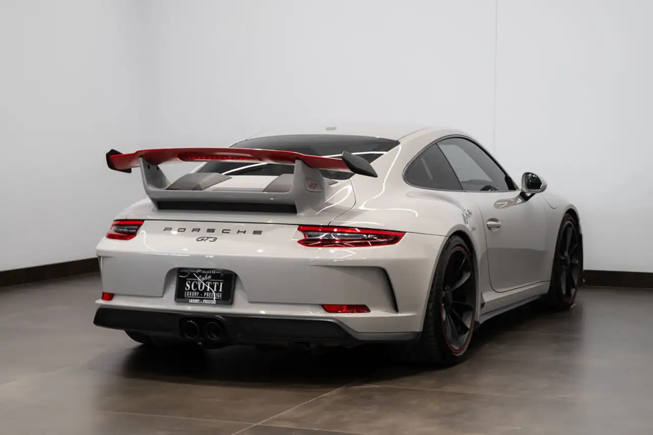 Porsche 911 снимка Porsche 911
