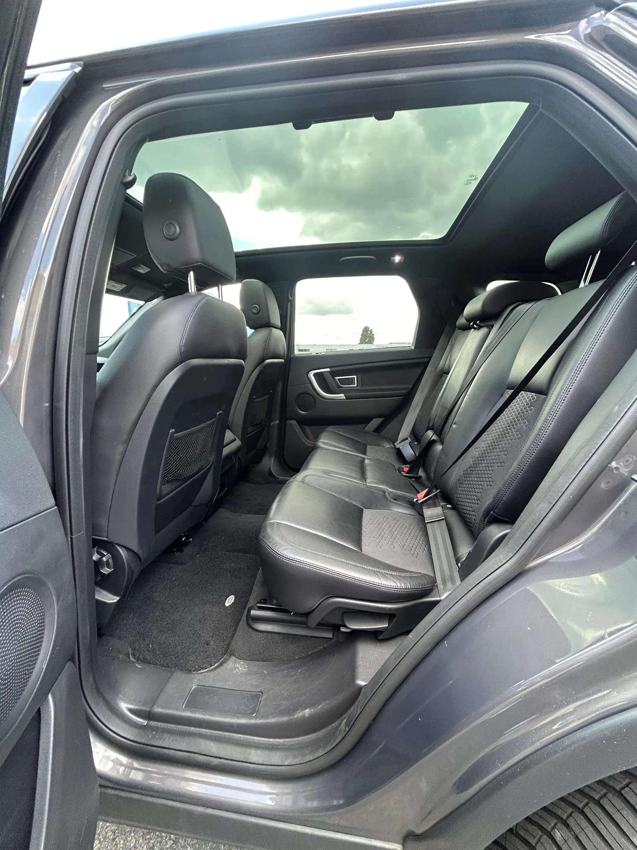 Land Rover Discovery Sport Discovery Sport 2.0 TD4 Urban Series SE Dynamic — photo 14