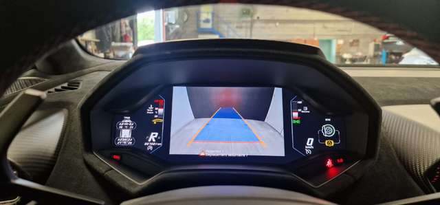 Lamborghini Huracán — photo 14
