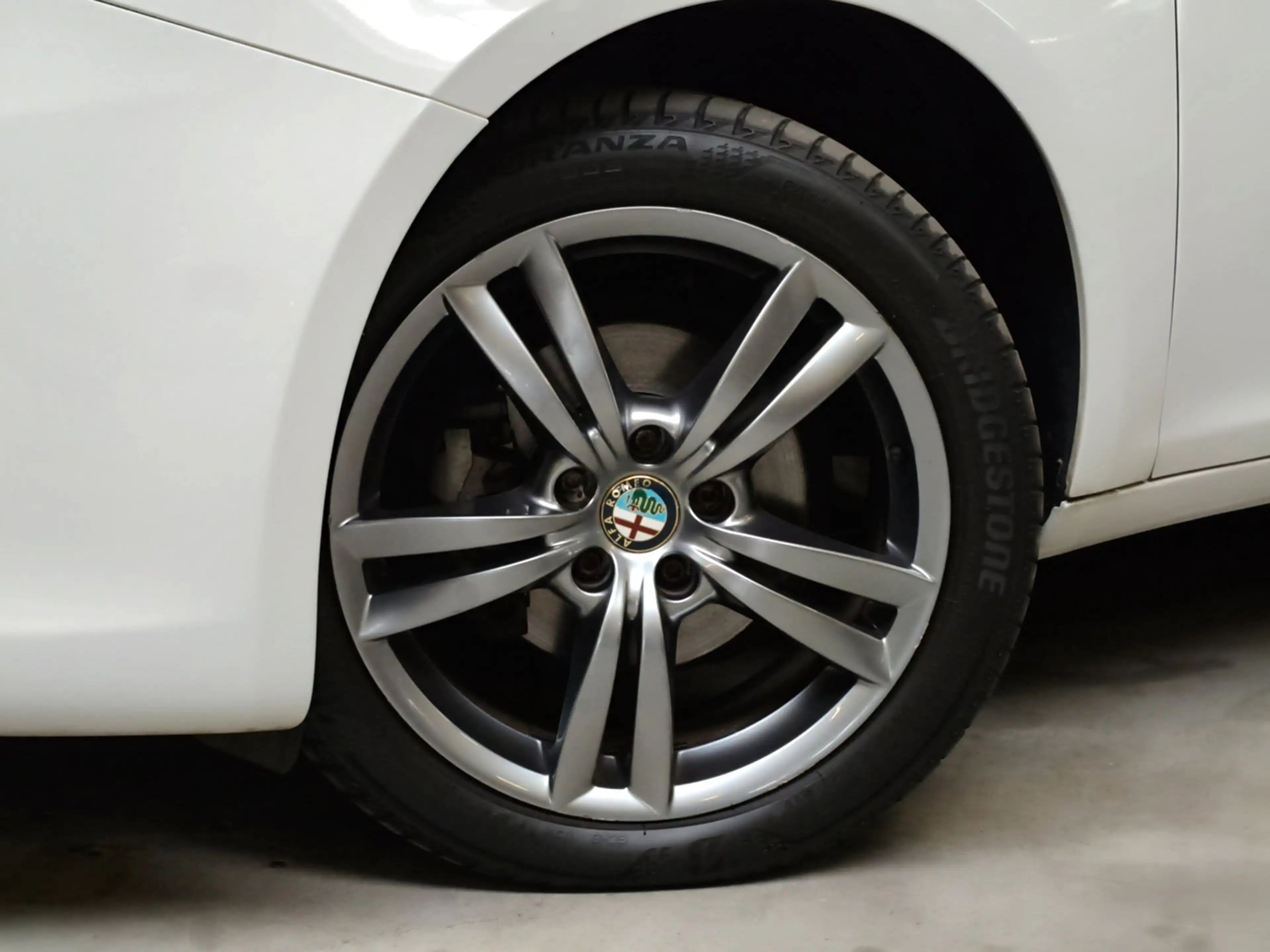 Alfa Romeo Giulietta 1.4 T Veloce — photo 5