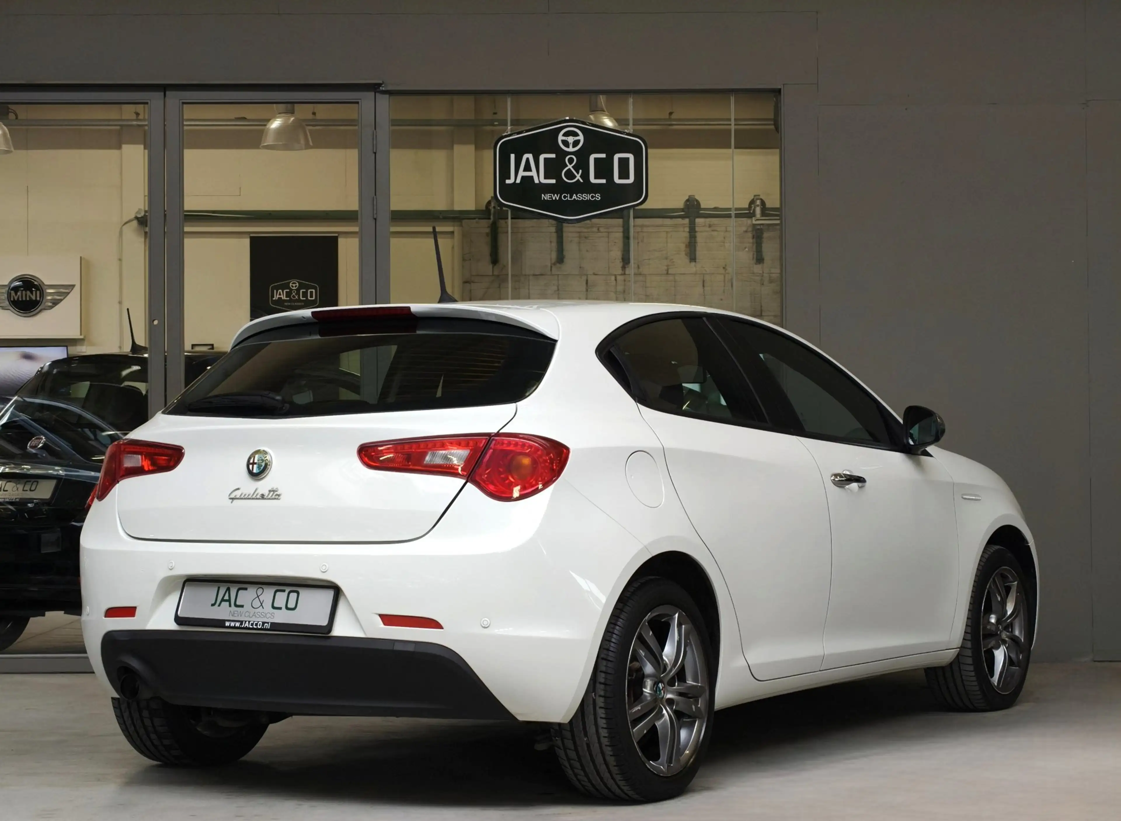 Alfa Romeo Giulietta 1.4 T Veloce — photo 9