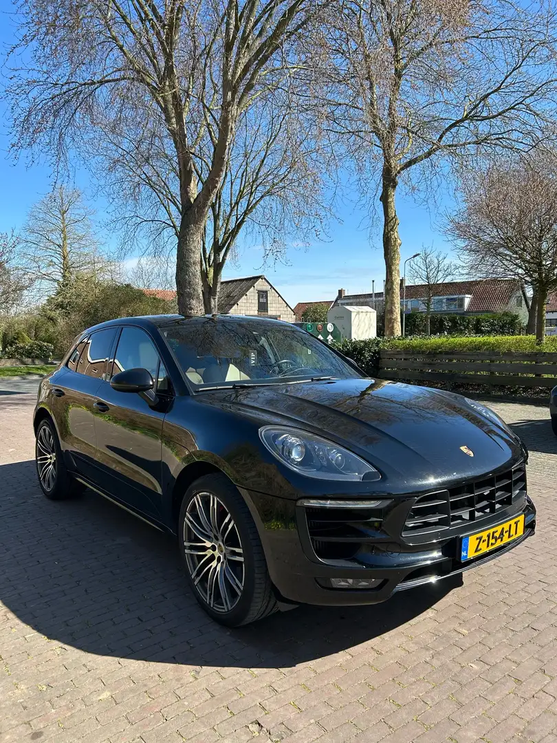 Porsche Macan 3.6 Turbo Zwart - 2