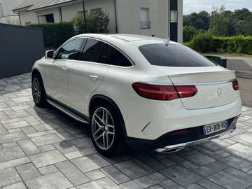 Coupé d 9G-Tronic 4MATIC Sportline