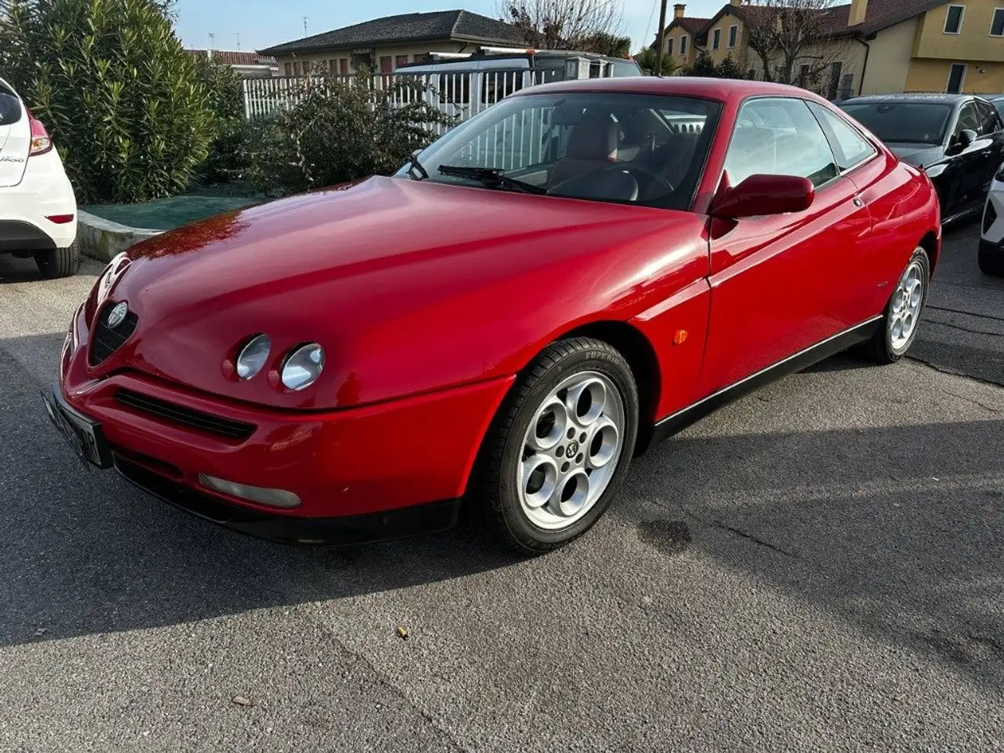 Alfa Romeo GTV 2.0i 16V Twin Spark cat Rot - 1