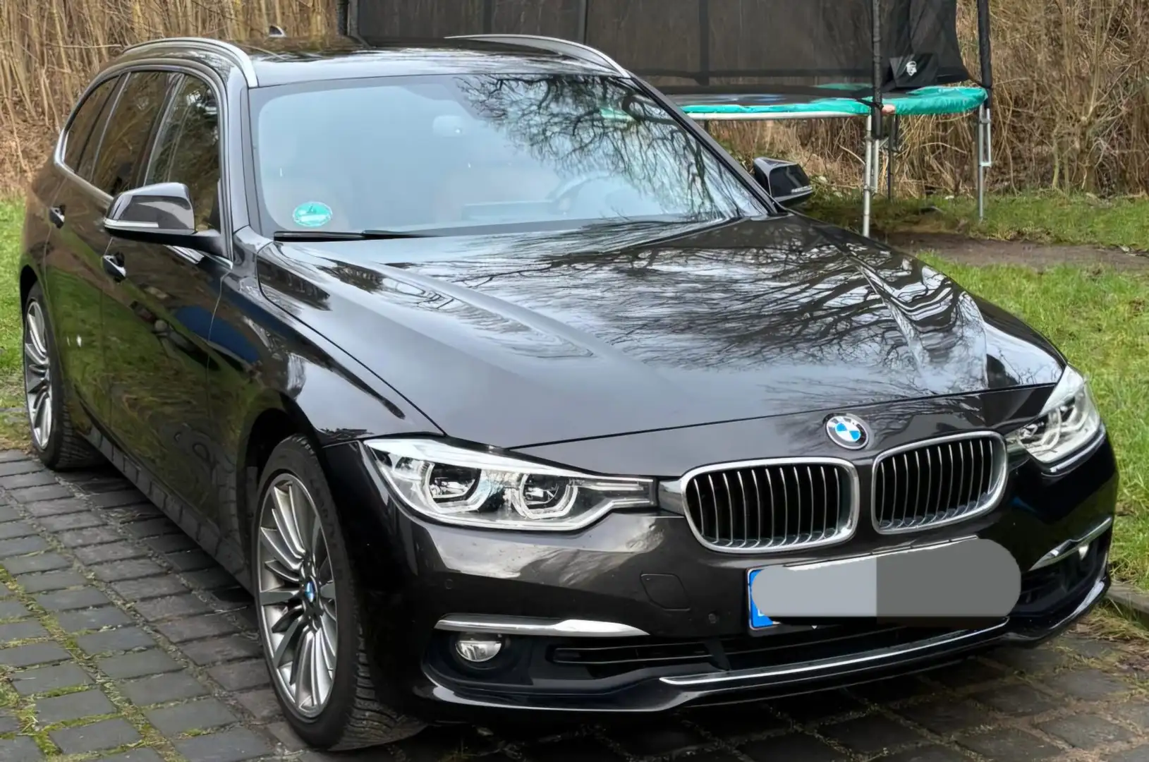 BMW 330 330 i xDrive Luxury Line Grijs - 1