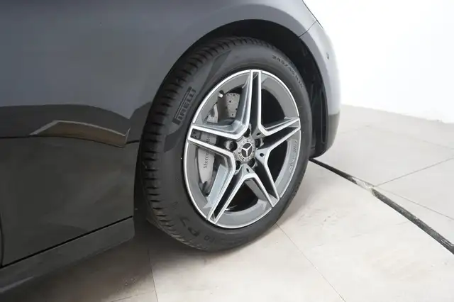 Mercedes-Benz E-Class view 13