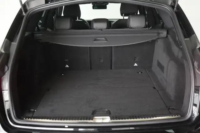 Mercedes-Benz E-Class view 8