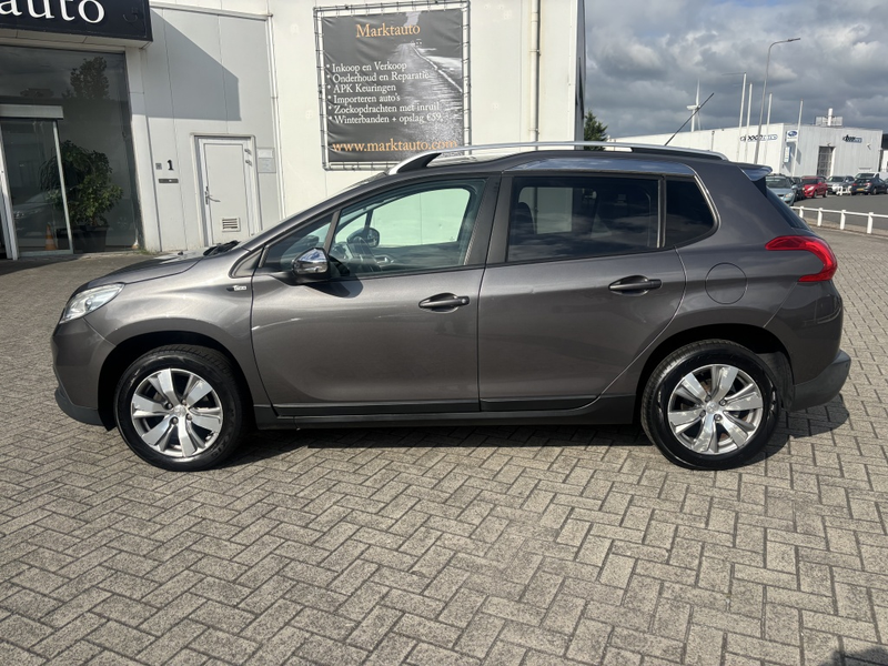Peugeot 2008 1.2 PureTech Style Navi Climate Panorama — photo 8