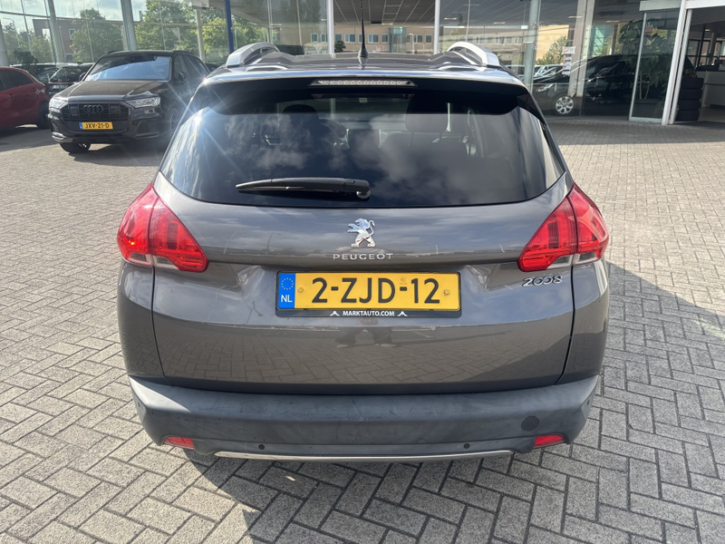 Peugeot 2008 1.2 PureTech Style Navi Climate Panorama — photo 12