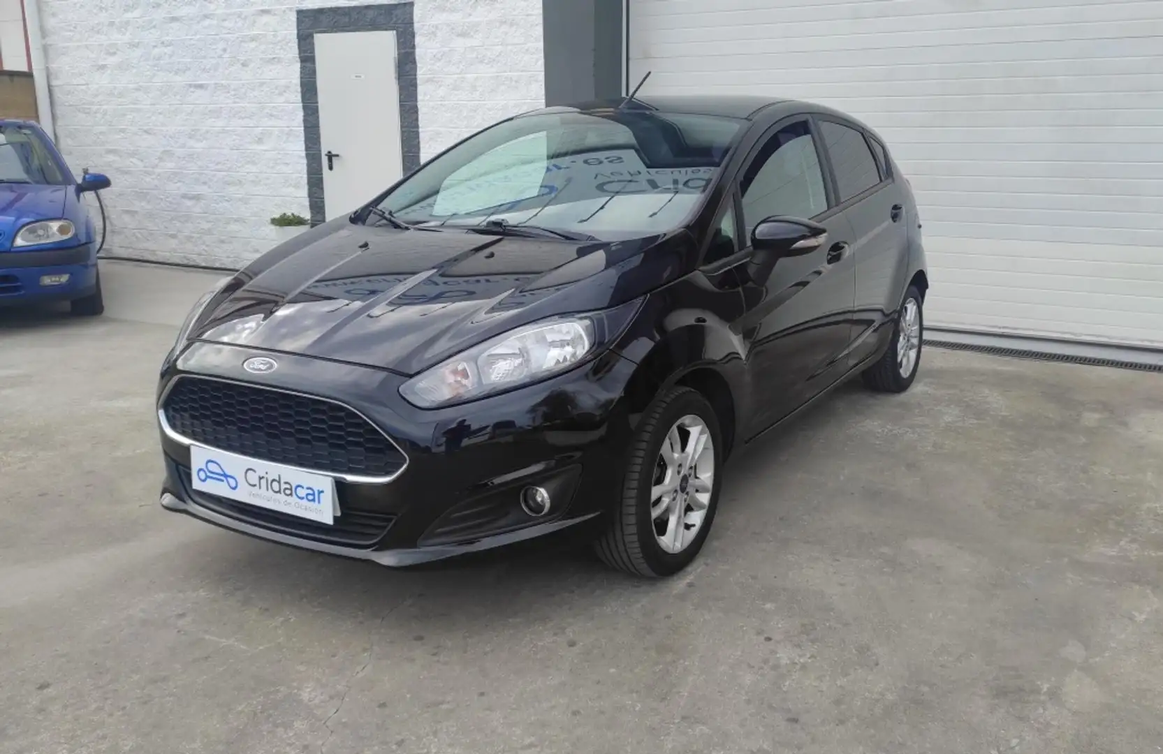 Ford Fiesta 1.25 Trend 82 Schwarz - 1